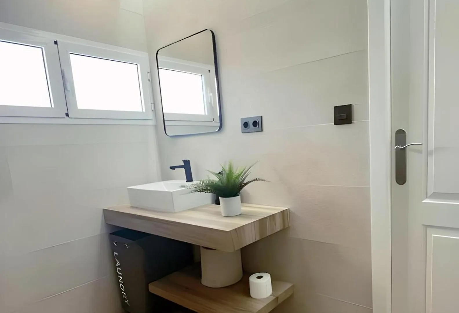 Precioso Apartamento Reformado Con Vistas Directas Al Mar Apartment Torremolinos 0*,