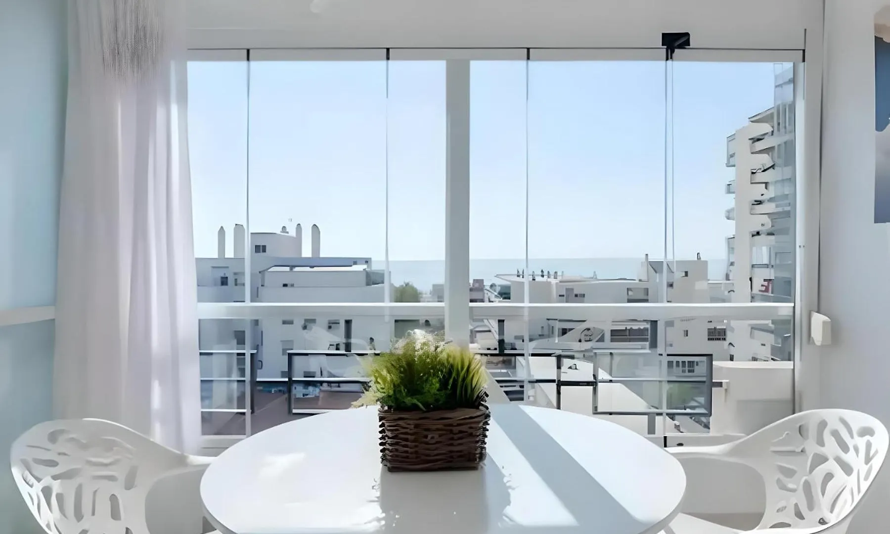 トレモリノスPrecioso Apartamento Reformado Con Vistas Directas Al Marアパートメント 0*, トレモリノス スペイン